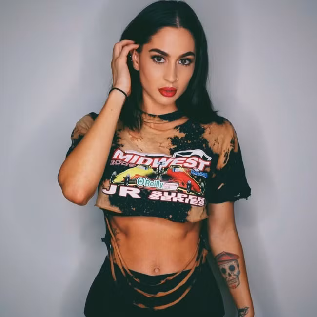 Qua câu chuyện của bản thân cô luôn muốn truyền cảm hứng sống đầy nhiệt huyết của mình cho người trẻ.