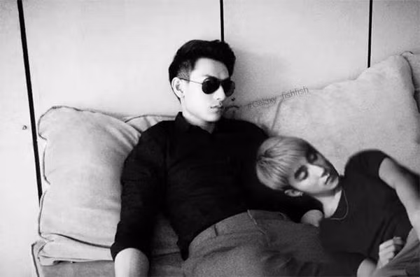 Một nam tính, một e ấp, nếu chỉ nhìn sơ qua, rất có thể nhiều người nhầm lẫn đây là một bức hình thật 100%.