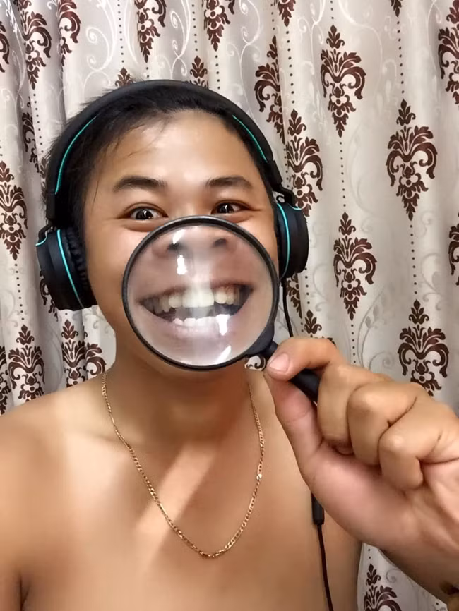 Có thể thấy, đây là một 9X khá hài hước và vui tính, khi các hình ảnh cũng như video được anh chia sẻ đều vui nhộn, khiến người khác bật cười ngay khi trông thấy.