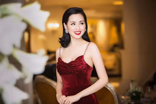 Bà mẹ một con ngày càng quyến rũ, gợi cảm.