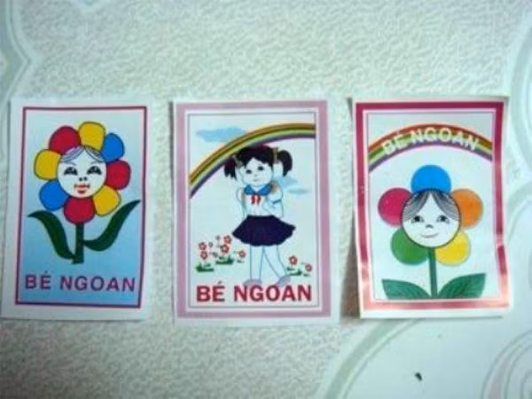 Phiếu bé ngoan, hay còn gọi với cái tên khác là vé-miễn-ăn-đòn mỗi khi về nhà vào cuối tuần. Thứ 6 đi học về mà không có cái này trong tay là xác định.