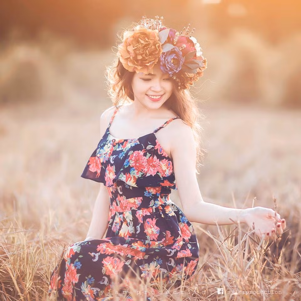 Nu sinh DH Nong lam nguoi dep nhu ten, kiem tien nhu may