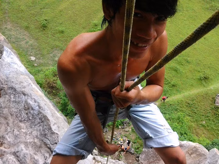 Người nhện Nguyễn Văn Vũ cho biết, anh từng được một tạp chí tại Anh phỏng vấn và viết bài về khả năng đặc biệt của anh.