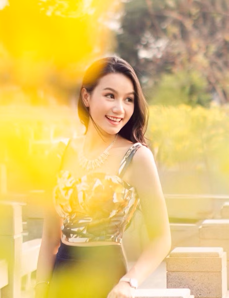 Những danh hiệu nổi bật nhất của cô giáo Lương Giang có thể kể đến như giải nhất cuộc thi Yamaha Top style, Hoa khôi thân thiện của cuộc thi Nữ hoàng Trang sức...