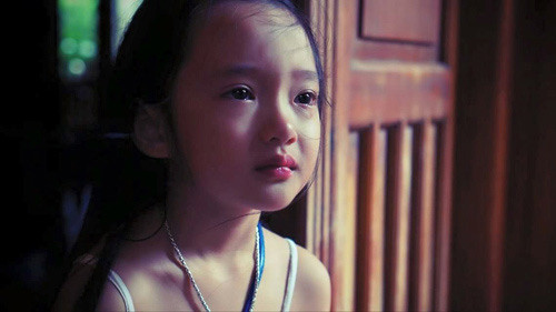 Chiêm ngưỡng khuôn mặt biểu cảm, lúc khóc cũng vẫn rất dễ thương của bé gái Tiểu Châu Tấn Việt Nam.