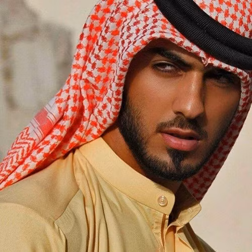 Được biết Omar Borkan Al Gala là một nhiếp ảnh gia, người mẫu, kiêm nhà thơ đến từ UAE. Vẻ đẹp nam tính với khuôn mặt cân đối, đôi mắt sâu hút hồn và bộ râu quai nón của anh từng khiến hàng vạn cô gái như “phát điên”. Tuy nhiên sau khi nổi tiếng không lâu, Omar bị phanh phui thực ra không bị trục xuất vì quá đẹp trai mà chỉ vì có hành động quá khích trong một lễ hội.