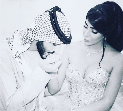 Theo tìm hiểu bạn gái của Omar tên Yasmin, là một nhà thiết kế thời trang. Cặp đôi có rất nhiều bức ảnh tình tứ chia sẻ trên Facebook và Instagram. Dù rất yêu mến Omar nhưng nhiều fan đã bộc lộ sự ác cảm của mình với cô bạn gái trai đẹp bị trục xuất.