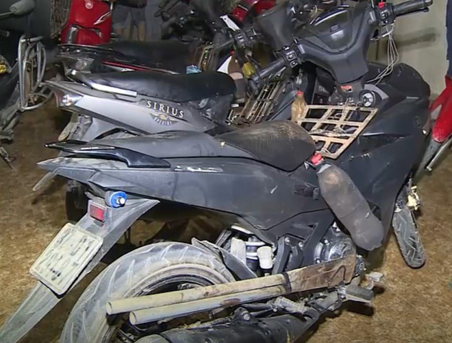 Mỗi lần đi gây án, các đối tượng thường hẹn nhau đến điểm tập kết để lấy “đồ nghề”. Sau khi gây án, các đối tượng thì mang tang vật đi tiêu thụ ngay.