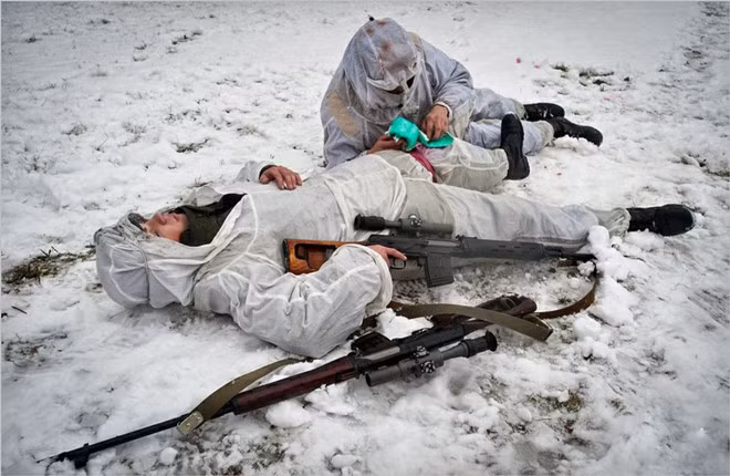 Họ cũng cần rèn luyện khả năng tác chiến theo cặp nhằm quen với những tình huống nguy cấp có trên chiến trường.