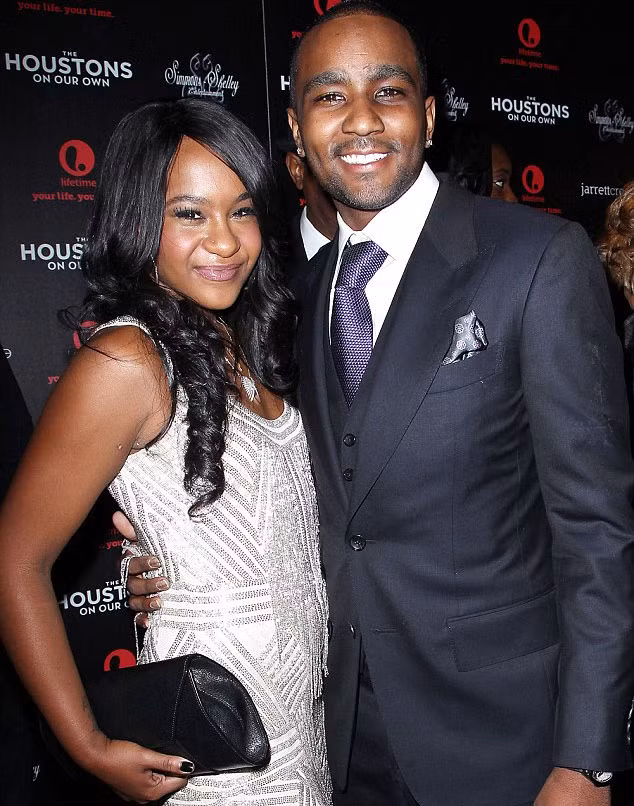 Nhung khoanh khac vui buon trong cuoc doi con gai Whitney Houston-Hinh-10