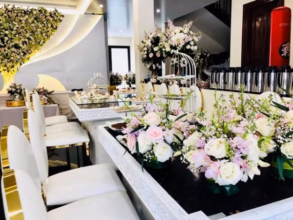 Tổng chi phí để tổ chức đám cưới khoảng 2 tỷ đồng.