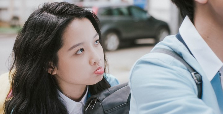 Cô nhanh chóng trở thành ngôi sao nhí “đắt show” bởi lối diễn xuất tự nhiên, đầy cảm xúc cùng vẻ đẹp dễ thương, xinh xắn.