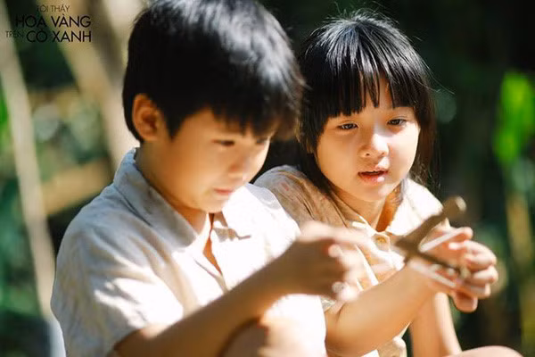 Mới đây, nữ diễn viên nhí Tôi thấy hoa vàng trên cỏ xanh - Lâm Thanh Mỹ đăng tải bức ảnh "nhá hàng" cho bộ ảnh mới của cô. Hình ảnh mới khiến khán giả không khỏi bất ngờ trước sự "lớn nhanh" của cô bé 9 tuổi ngày nào.