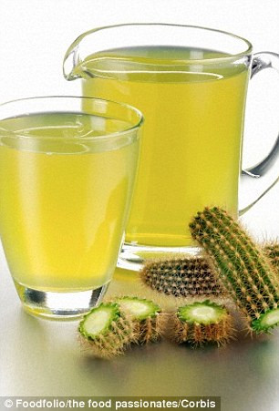 Ngoài ra nước uống này còn giúp tiêu đờm, tống đờm ra ngoài khá tốt.