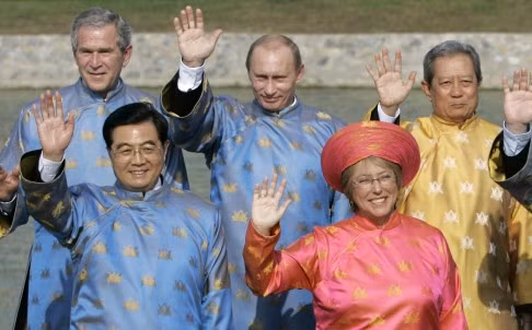 Tiet lo ve trang phuc cua cac lanh dao du APEC 2017 tai VN-Hinh-2