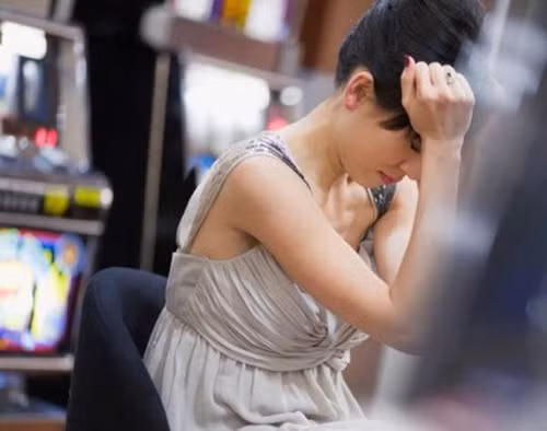 Goc khuat cuoc hon nhan cua dai gia voi nguoi vo xinh dep