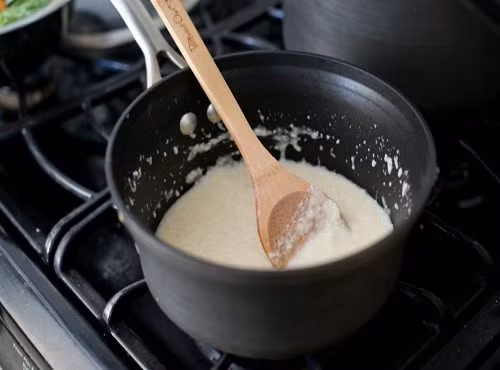 Bài thuốc này rất công hiệu trong việc chữa trị bệnh đau dây thần kinh hông ở người lớn.