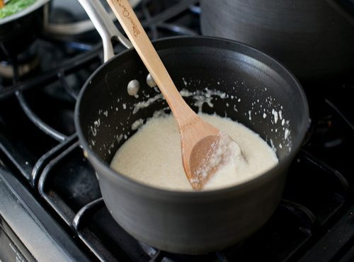 Bài thuốc này rất công hiệu trong việc chữa trị bệnh đau dây thần kinh hông ở người lớn.