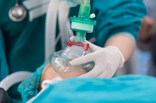 Thực tế, những bệnh nhân cắt amidan thường tử vong vì chảy máu nhưng không được xử lý kịp thời.