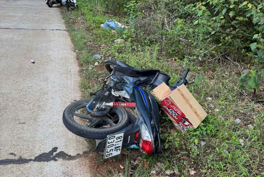 Phat hien co giao day tieu hoc o Gia Lai tu vong ben le duong