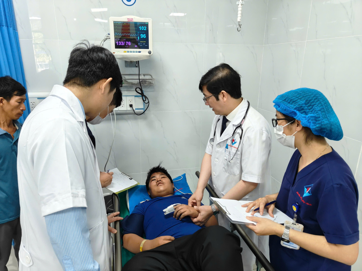 Vụ lật xe trên QL19: Phương tiện niên hạn sử dụng đến 2027 - Hình 2 Vu lat xe tren QL19: Phuong tien nien han su dung den 2027-Hinh-2