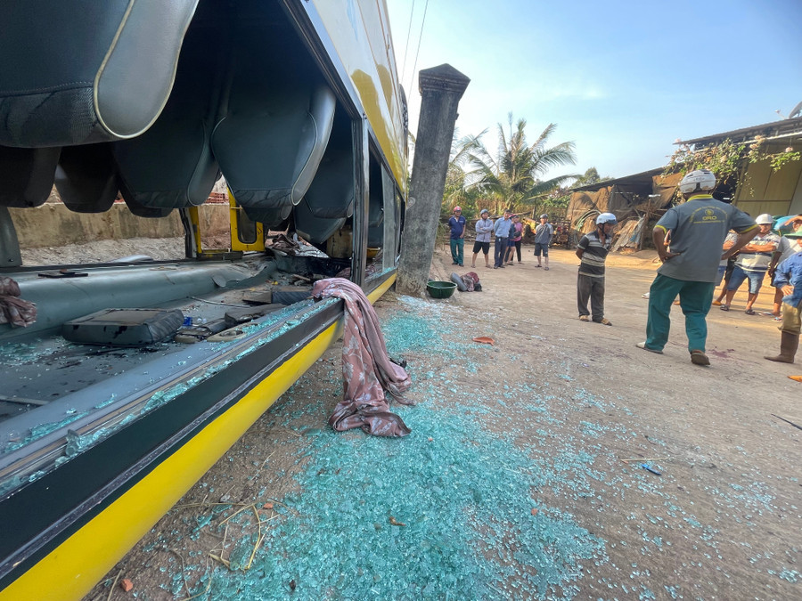 Vụ lật xe trên QL19: Phương tiện niên hạn sử dụng đến 2027 Vu lat xe tren QL19: Phuong tien nien han su dung den 2027