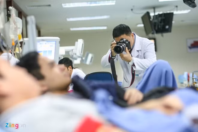 Đến nay Hưng đã có kho tư liệu đồ sộ và quý giá để nghiên cứu và chia sẻ cùng các đồng nghiệp. Anh luôn được tín nhiệm giao trọng trách lưu giữ hình ảnh trong mỗi sự kiện lớn của viện.