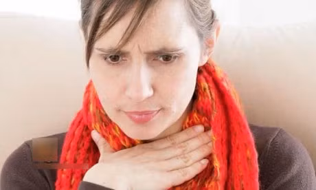 Bên cạnh đó, nếu bạn ăn phải thực phẩm chứa nhiều đường hóa học có thể gây cảm giác nhức đầu, ù tai, cảm thấy chóng mặt hoặc có thể dị ứng nếu dùng với số lượng nhiều.