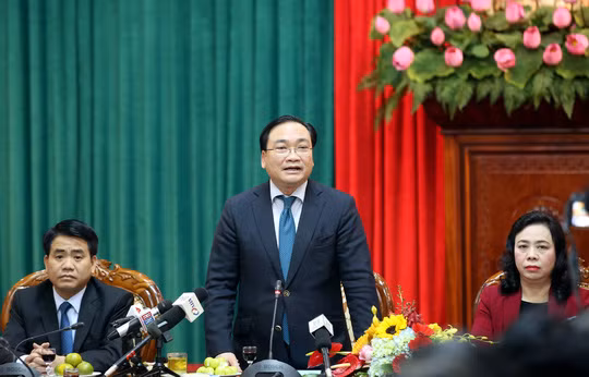 Bí thư Thành ủy Hà Nội mong báo chí góp ý thẳng thắn, cả mặt yếu kém, hạn chế để TP khắc phục, sửa chữa