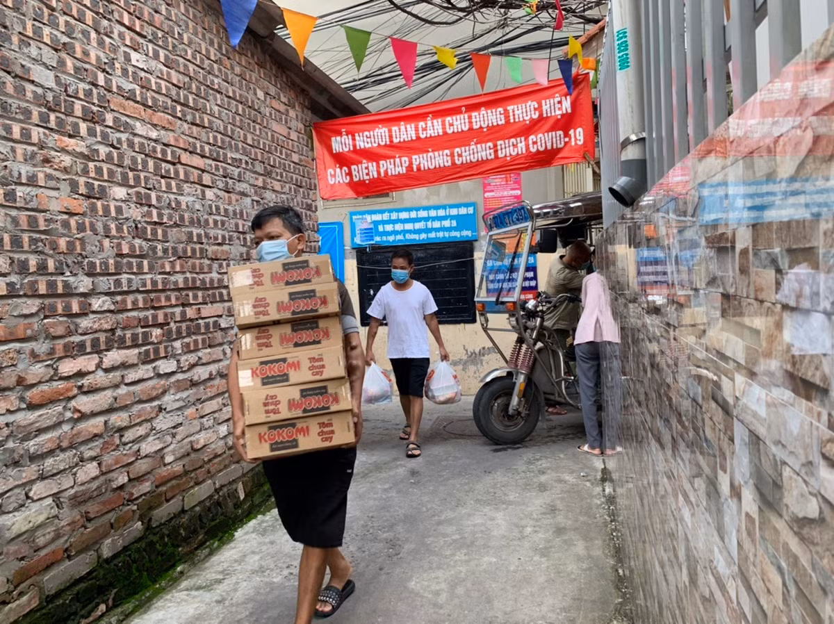 Được biết, trước khi đợt dịch lần thứ 4 bùng phát “xóm chạy thận” có khoảng hơn 130 người cùng là bệnh nhân điều trị lâu dài sinh sống.