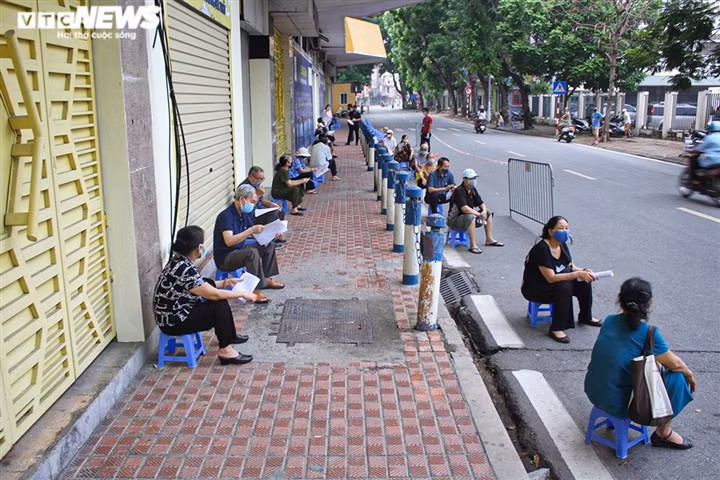 Nguoi Ha Noi tiem Sinopharm: 