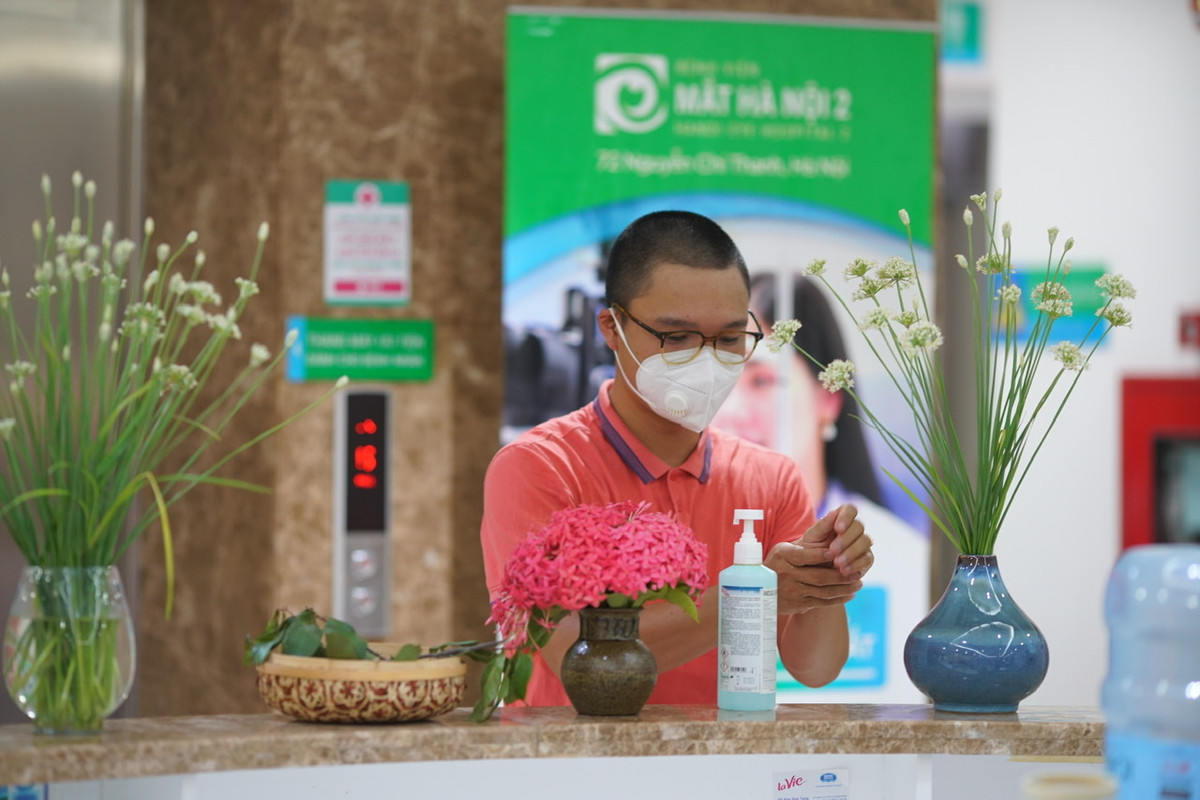 Tất cả người dân tới tiêm vắc xin đều được yêu cầu thực hiện theo quy định 5K của Bộ Y tế.