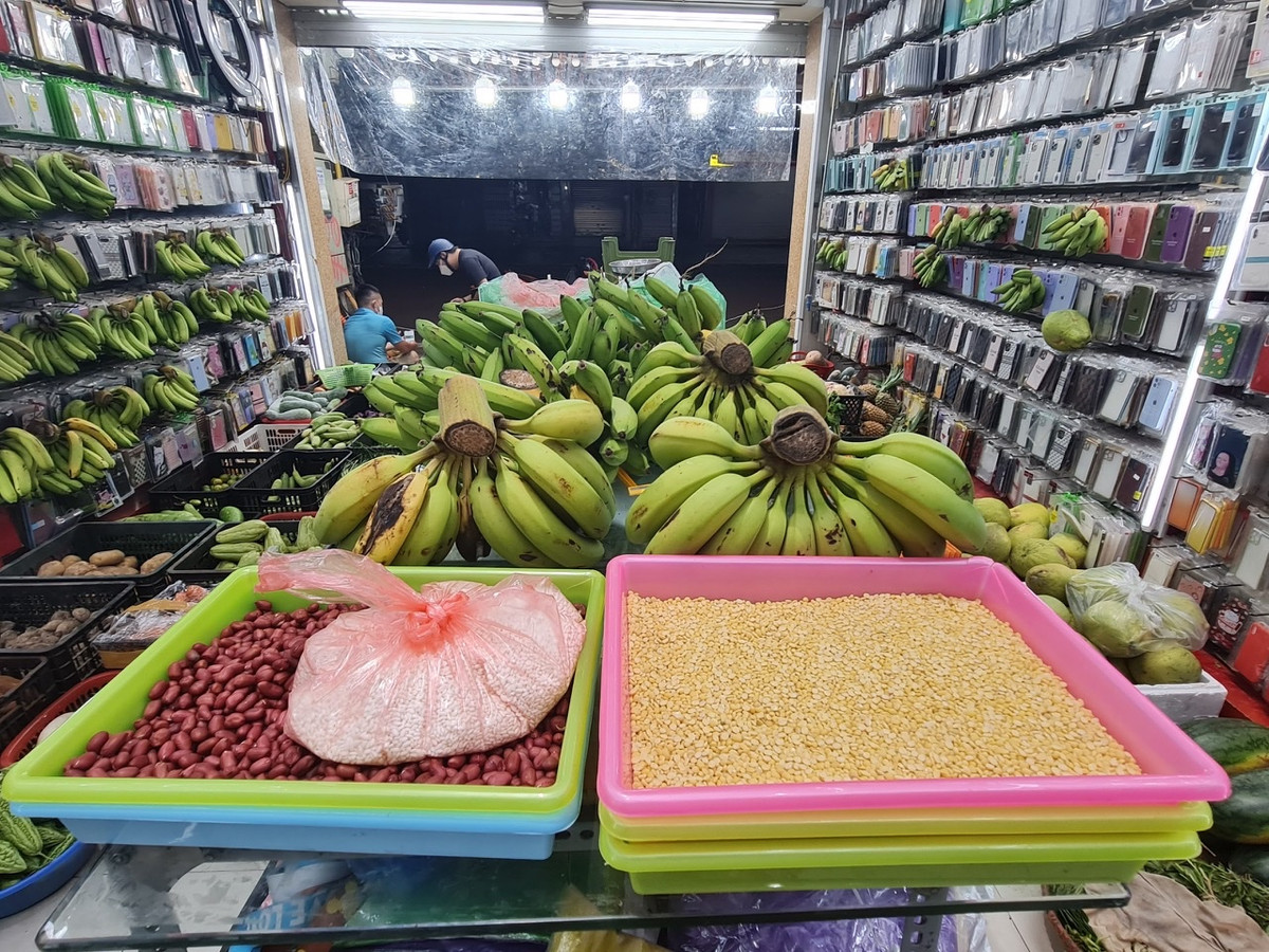 Bên cạnh đó, anh cũng là “ông bầu” của CLB bóng đá phủi HUDA nổi tiếng đất Hà Thành.