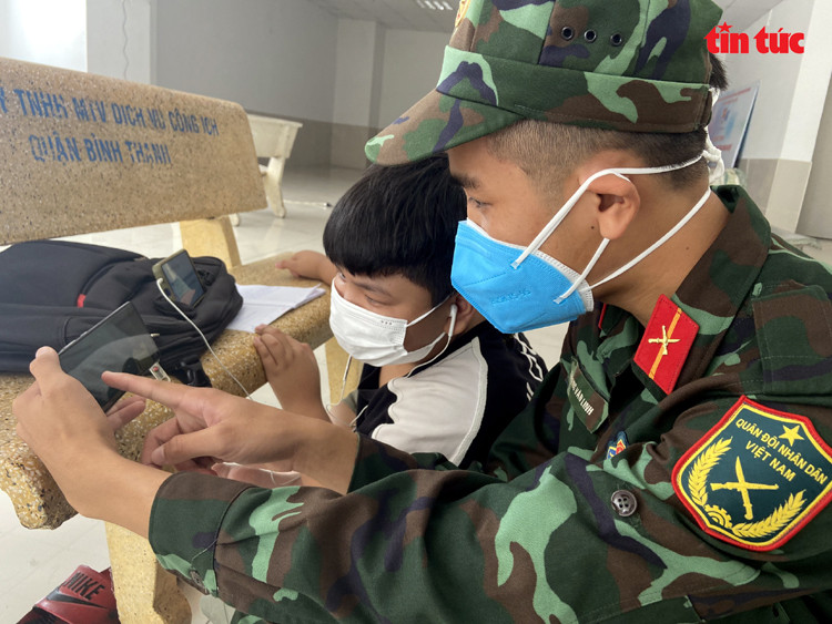 Lop hoc online ‘da chien’ o TP Ho Chi Minh-Hinh-7