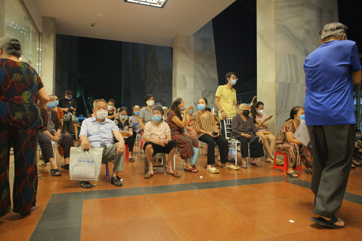 Đây cũng là đợt tiêm mở rộng để đảm bảo sức khoẻ cho toàn dân.