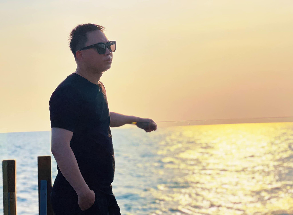 Thu choi xe cua sep 9X Vincom Retail: Tu hang khung toi 