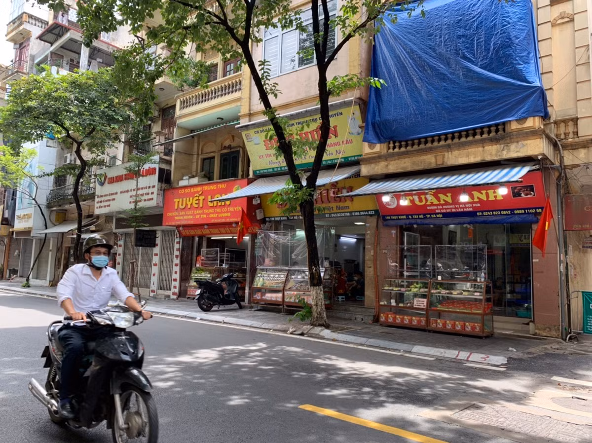 Canh tuong chua tung thay o cua hang ban Trung thu dong nhat Ha Noi-Hinh-4
