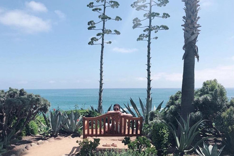 Khi chia sẻ về việc tái xuất sau đám cưới, nữ diễn viên cho biết ông xã ủng hộ cô nhận dự án phim đóng cùng Park Bo Gum.