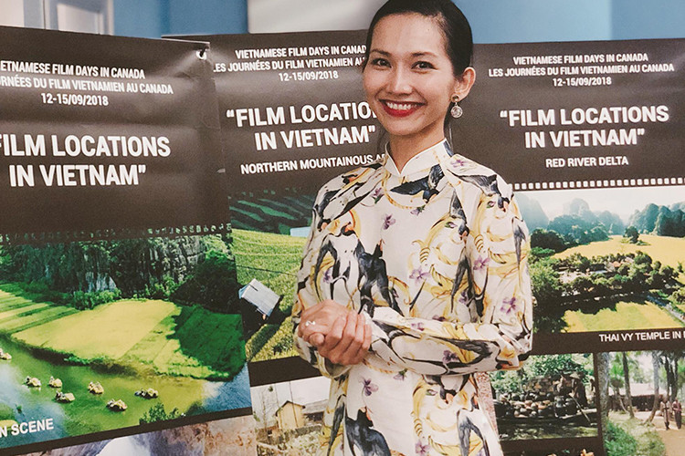 "Nàng Út Ráng" cũng tham gia một số sự kiện liên quan đến nghệ thuật ở Mỹ.