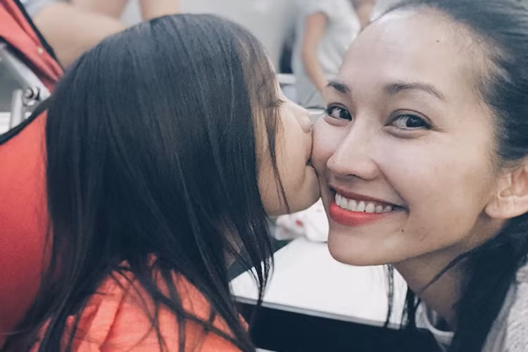 Kim Hiền và ông xã Việt kiều có một cô con gái chung tên Yvona, năm nay đã lên 4 tuổi.