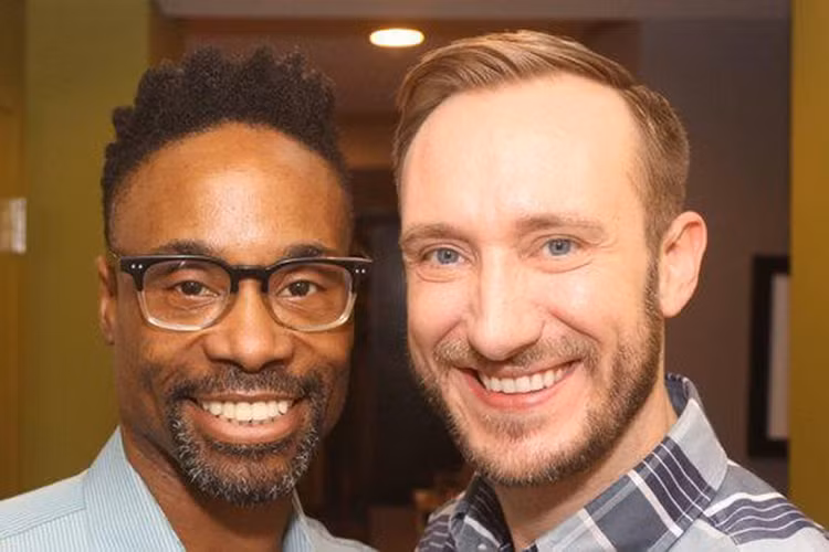 Billy thường xuyên được người tình tháp tùng tại các sự kiện.