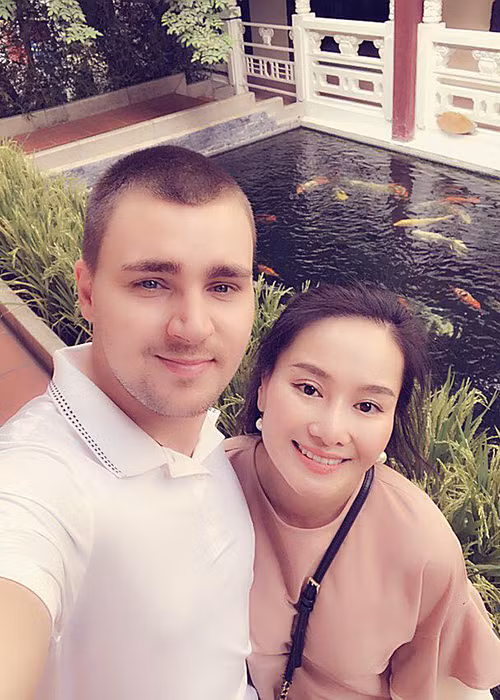 Tuy nhiên, ngay sau khi lộ diện, chàng trai bị đồn là tình mới của Thu Phượng lại vướng nghi vấn lập các trang facebook giả để lừa tình chị em phụ nữ trên mạng xã hội. Ảnh: Người lao động