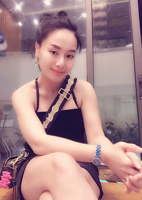 Giữa ồn ào của bạn trai tin đồn, Thu Phượng tỏ ra không mấy bận tâm đến những đồn đoán.