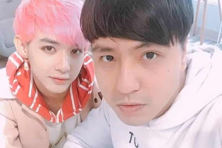 Quản lý nhóm Zero 9 chia sẻ trên Zing, Minkook rời nhóm không phải vì bị gạ tình hay đánh đập mà bởi vì yêu đương. Bản thân Tăng Nhật Tuệ lại bóng gió nói học trò cũ tạo scandal. Trước nghi vấn gạ tình, Tăng Nhật Tuệ vốn vướng nhiều scandal. Ảnh: Zing