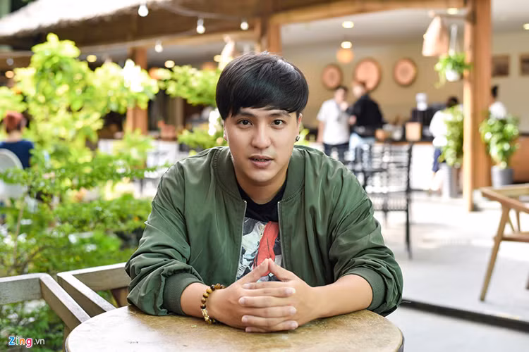 Theo tiết lộ của Tăng Nhật Tuệ chia sẻ trên Zing, Trấn Thành có gọi điện nói chuyện với anh và anh có nói xin lỗi. 'Tôi cũng hứa là show nào có Trấn Thành thì sẽ tránh để anh ấy đỡ khó chịu”, Tăng Nhật Tuệ khẳng định. Ảnh: Zing