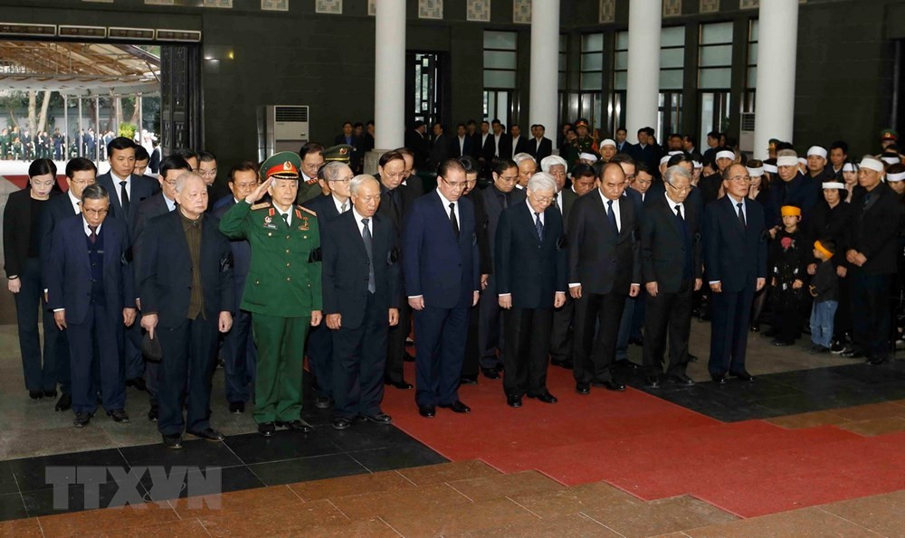 Lãnh đạo Đảng, Nhà nước viếng ông Nguyễn Đức Bình - Hình 2 Lanh dao Dang, Nha nuoc vieng ong Nguyen Duc Binh-Hinh-2