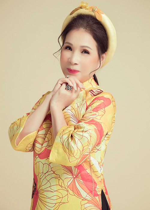 Ngoài đời, Kim Xuân lập gia đình vào năm 24 tuổi. Hiện tại, tổ ấm của cô vô cùng hạnh phúc.