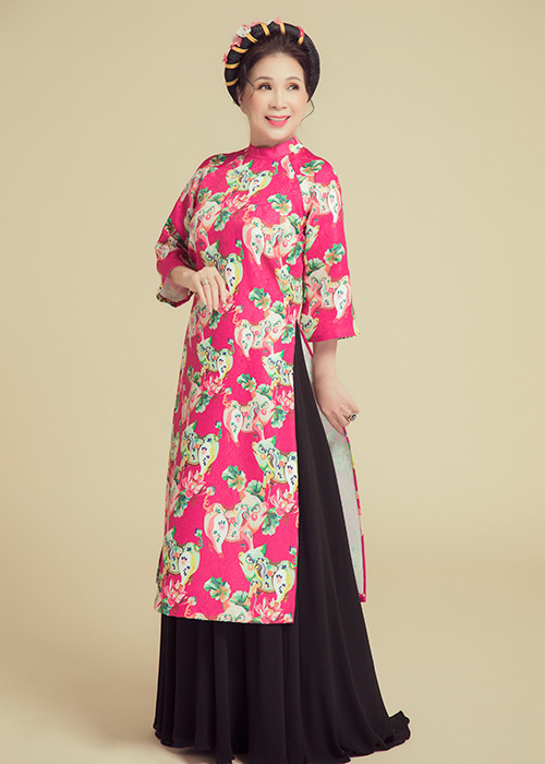 Nghệ sĩ Kim Xuân còn được mời hợp tác trong các bộ phim như “Lẵng hoa tình yêu”, “Mùi ngò gai”, “Dù gió có thổi”.