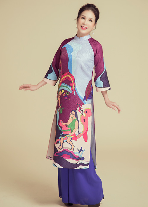 Nghệ sĩ Kim Xuân cũng vừa gửi đến khán giả bộ ảnh trong trang phục áo dài.