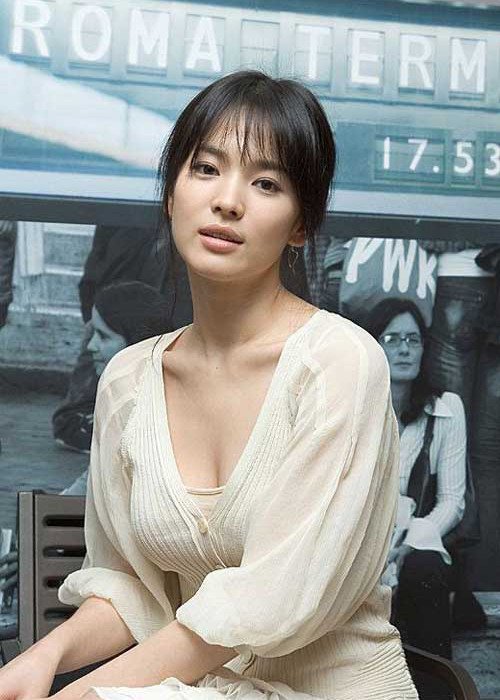 Hình ảnh Song Hye Kyo gợi cảm trong quá khứ luôn thu hút sự chú ý của người hâm mộ. Ảnh: Dân Việt